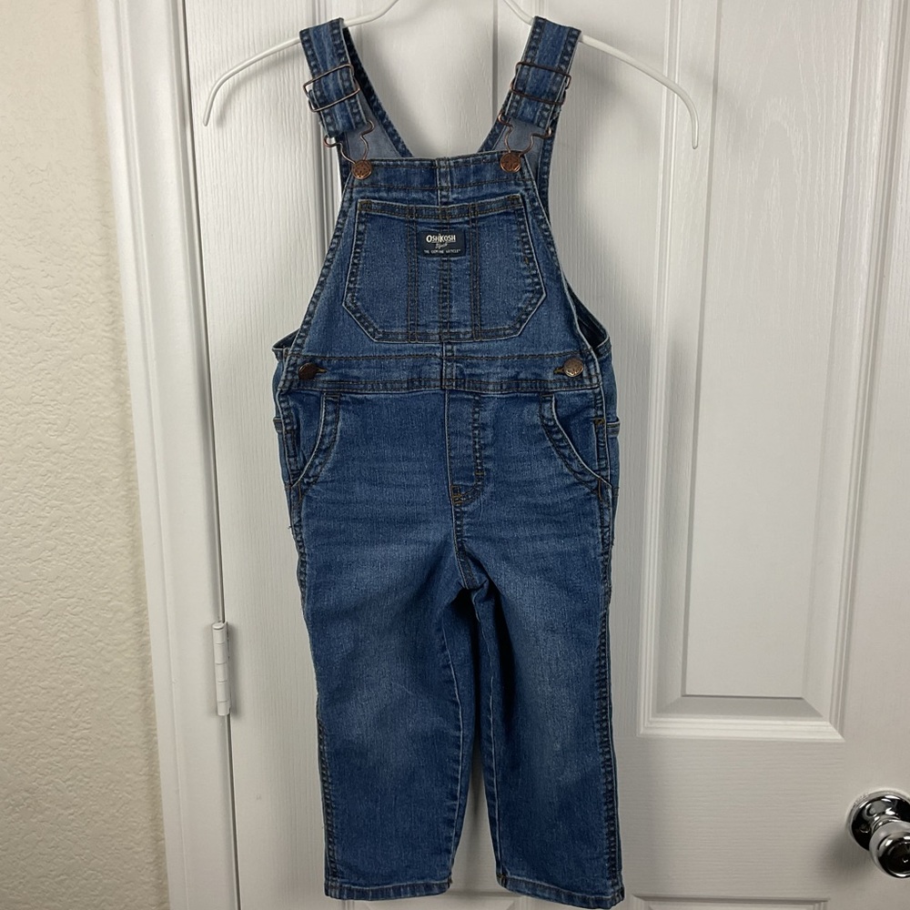 Pre-Owned OshKosh B’gosh Stone Washed Vestbak Carpenter Bib Overalls, Size 3T